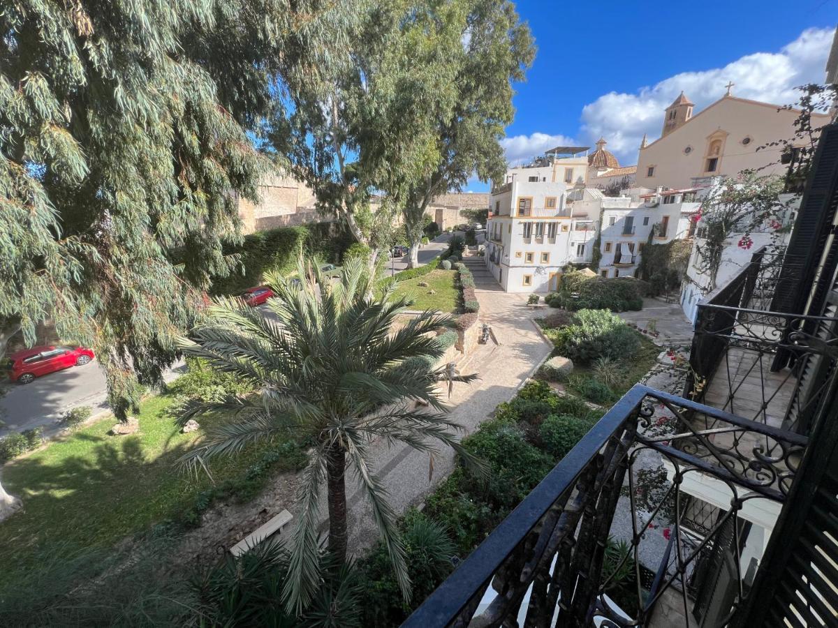 Double Room Balcony,1314112912:JPEG